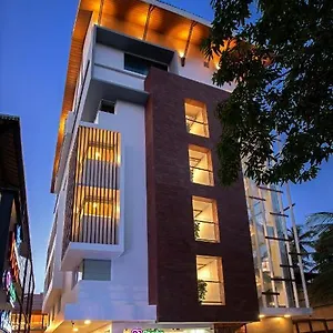 Hotel Harivaram Yuga Guruvayur
