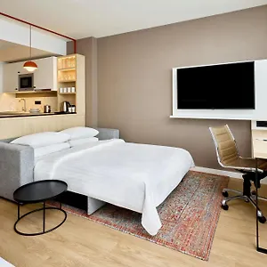 Hotel By Marriott Munich